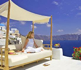residence suites santorini.